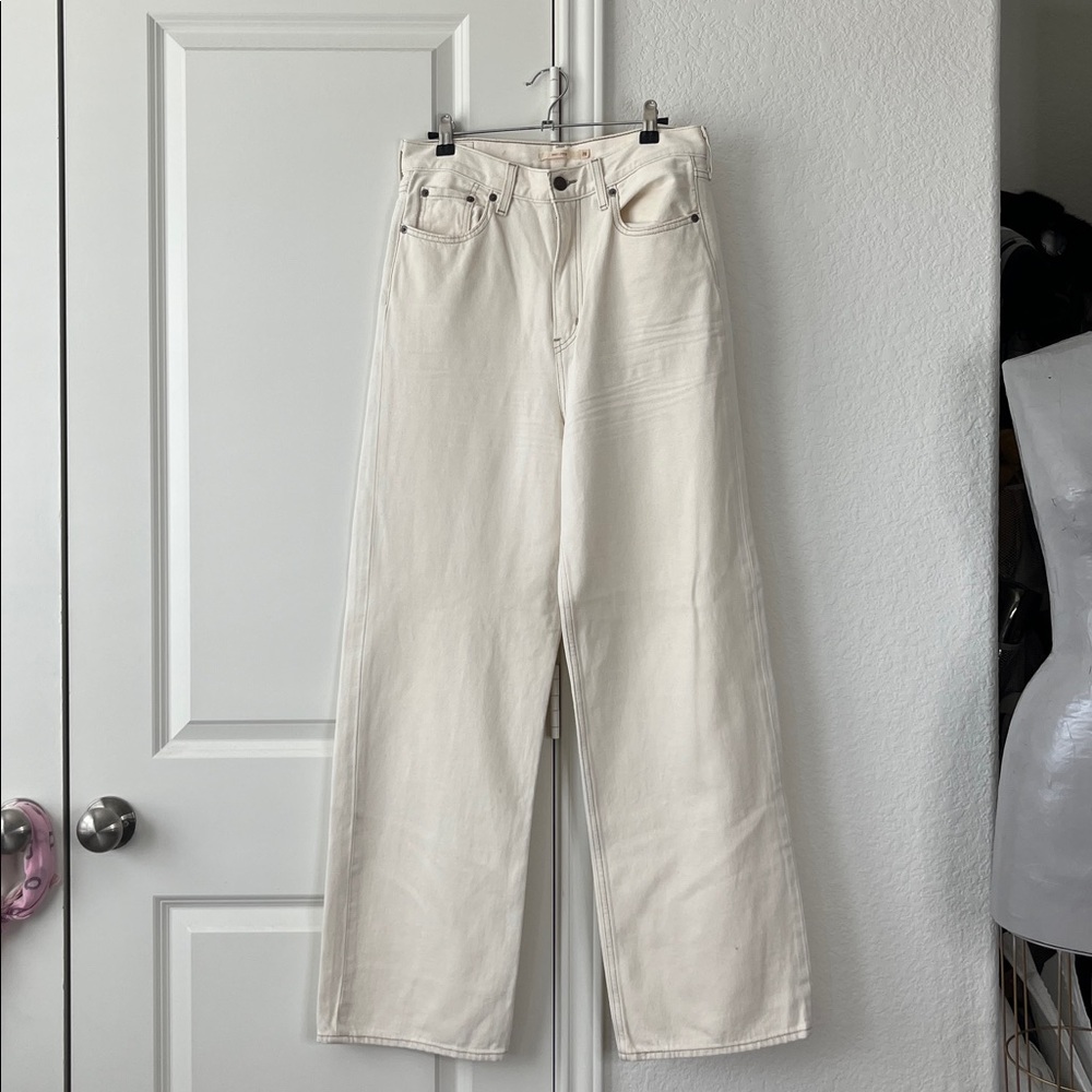 Levi's Women's High Rise Jeans - Cream